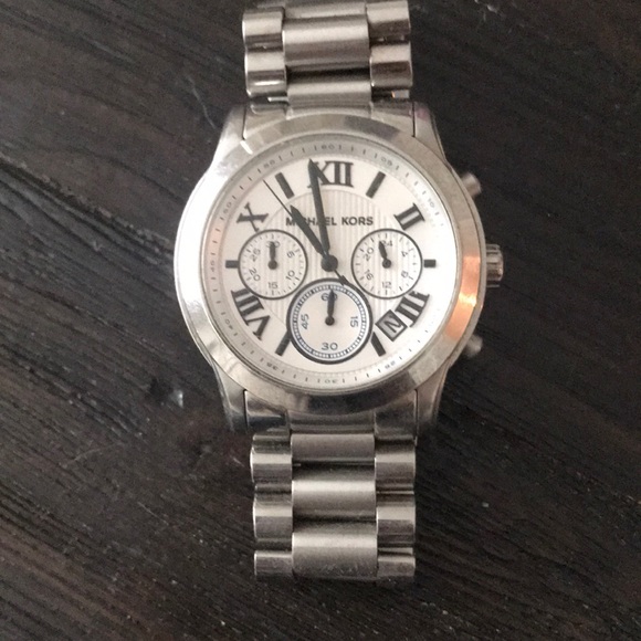 Disney Christmas 2025 Lil Rin Rin Plush Badge Red New
